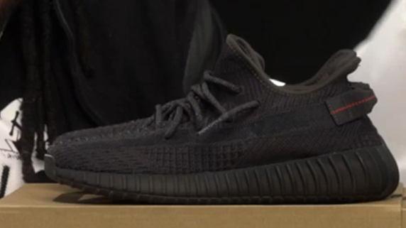 adidas yeezy 350 v2 false adidas yeezy 350 v2 false